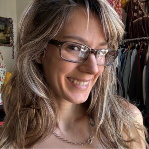 Elegant Tortoise Shell Glasses for Women